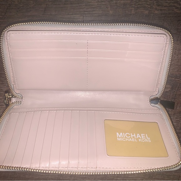 MICHAEL KORS Jet Set Travel Continental Floral Wallet NWOT - Picture 5 of 10